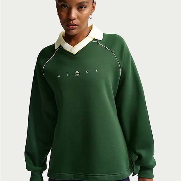 Nike Tops - Nike Forest Green Pullover with White Collar